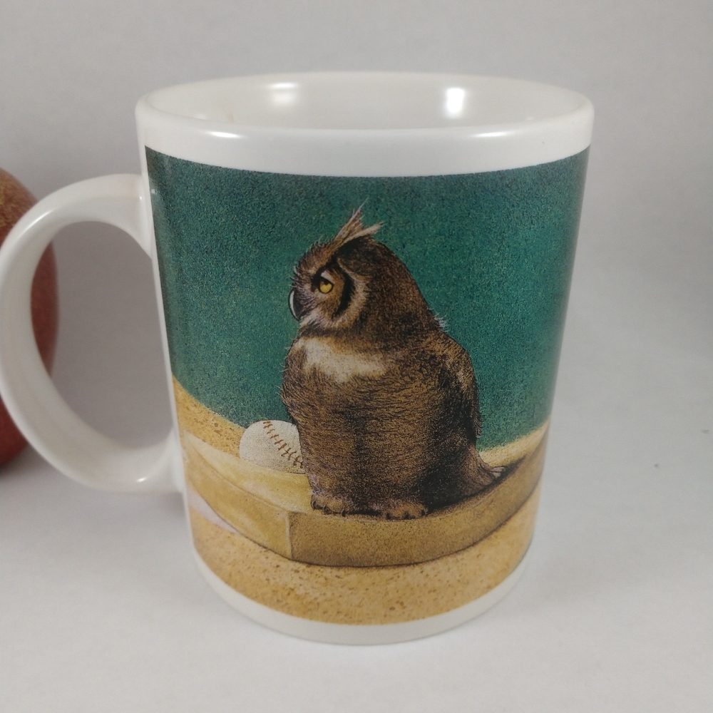 "hoo's on first" Cypress Hill mug/cup  Owl on base